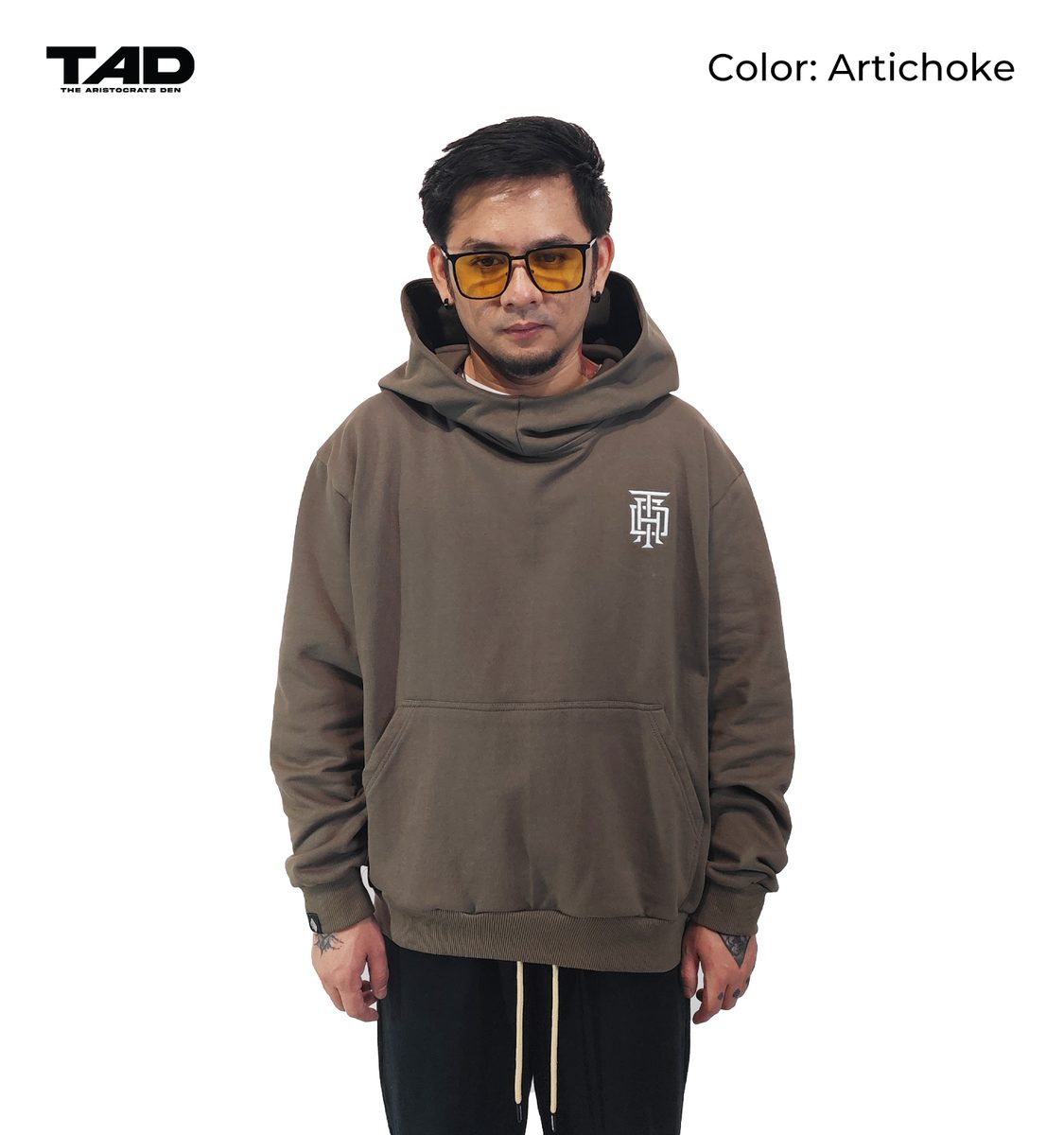 Social media post: mock neck, display post